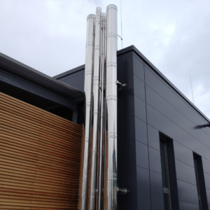 High pressure twin-wall flue systems